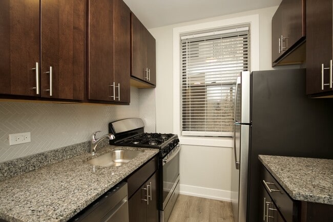 Photo - 716 W Brompton Unidad 94