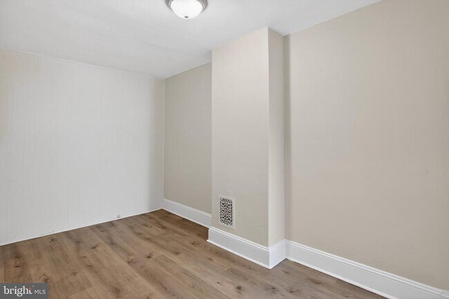 Photo - 751 Haws Ave