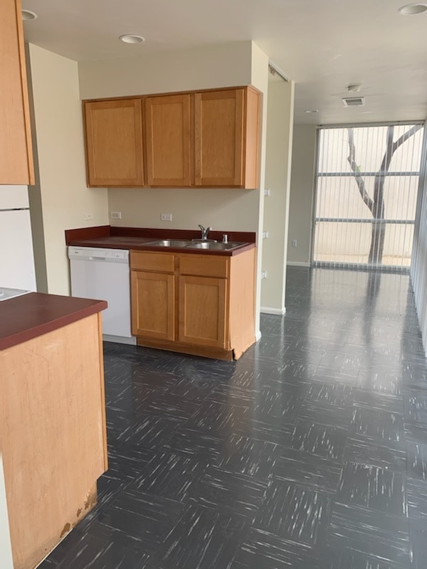 LoLomas Apartments 55+