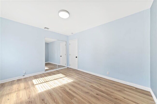 Photo - 5400 Columbus Ave