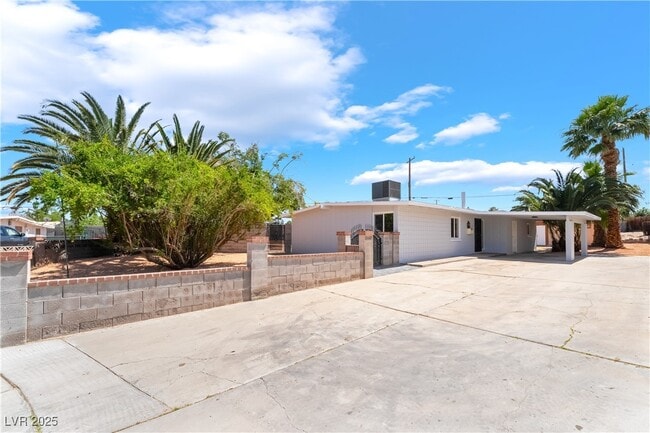 Building Photo - 2749 Del Mar Pl Rental