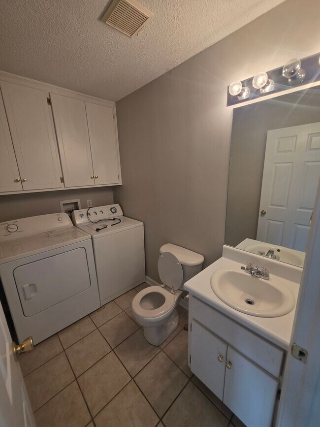 Photo - 147 S Spring View Dr Unit 147 S Springview Drive
