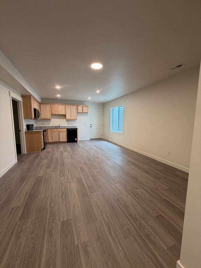 Photo - 5204 S Century Wy