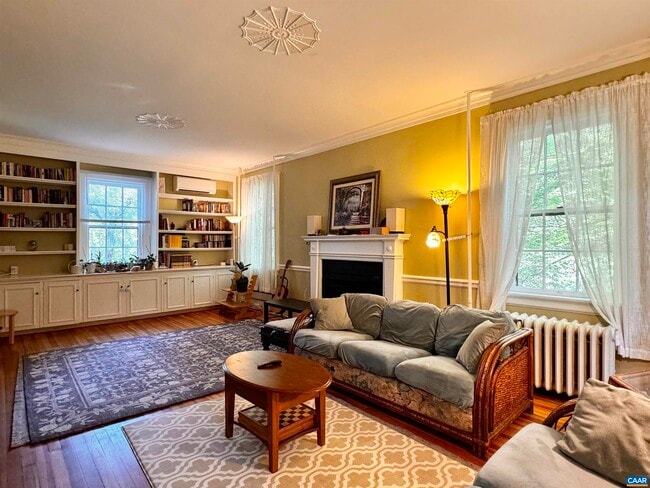 Photo - 29 University Cir