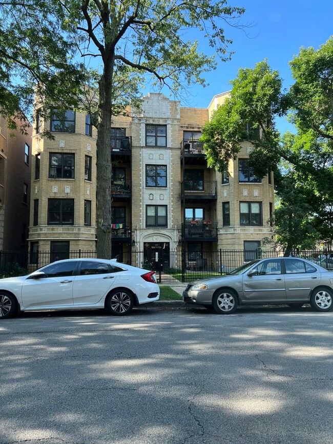 Photo - 1549 W Sherwin Ave Unidad Apt. 302