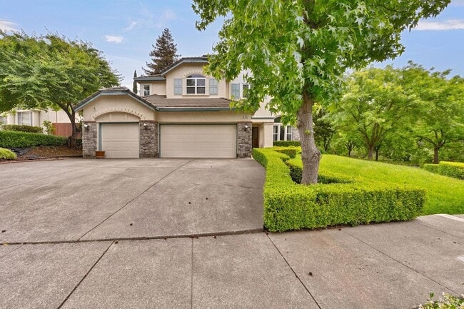 3500 Crownridge Dr