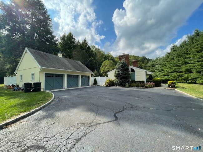 Photo - 42 Scribner Hill Rd