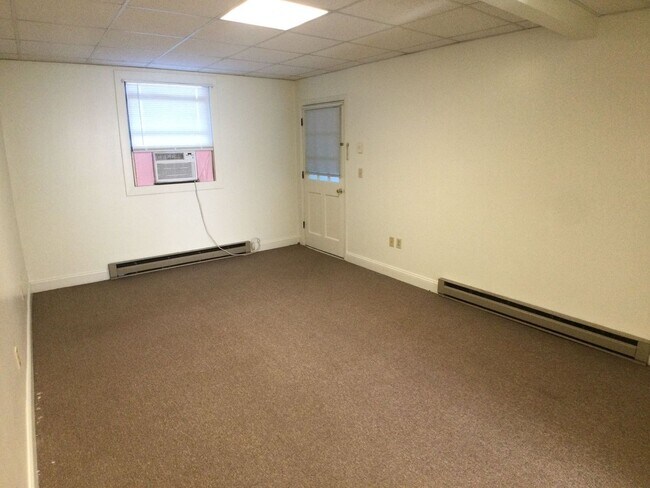 Photo - 327 W Main St Unit 327 B