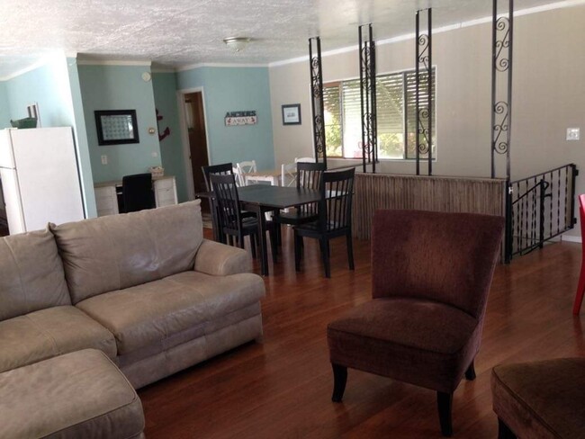 Basement Apartment for Rent - Basement Apartment for Rent Unit B
