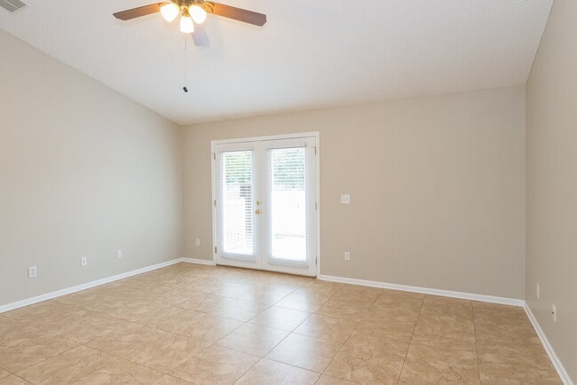 Photo - 1812 Northglen Cir