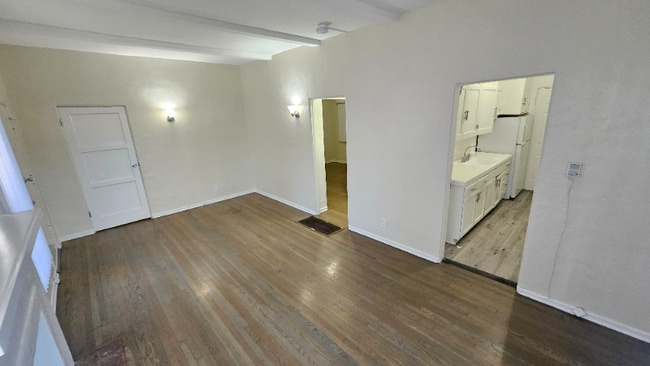 Photo - 519 N Gardner St