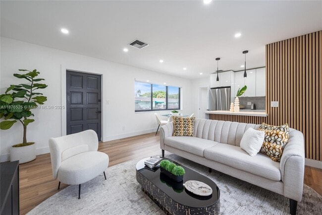 Photo - 1201 N 16th Ave