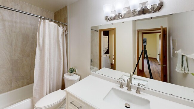 High Point Commons Apartments