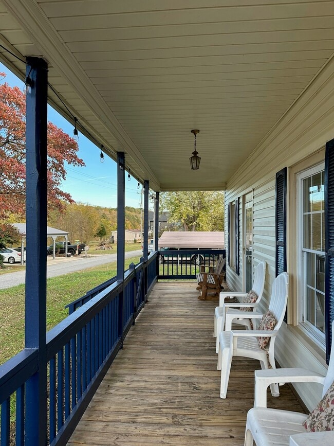 Photo - 302 Catawba Ave