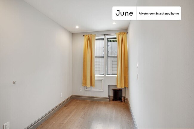 Room in Shared 3 bed/1 bath home in East Village