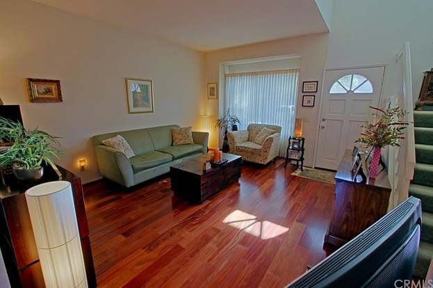 Photo - 39 Goldenrod-