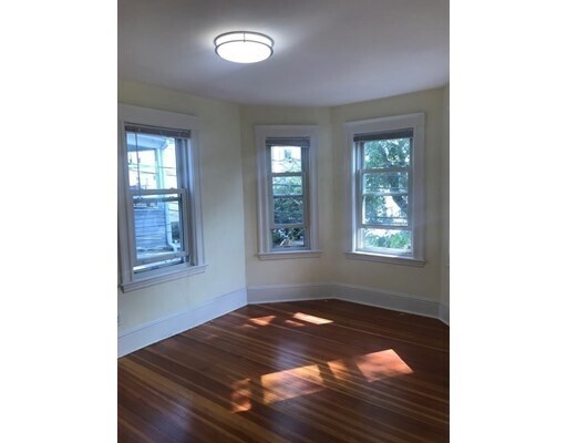 Photo - 65 Conwell Ave