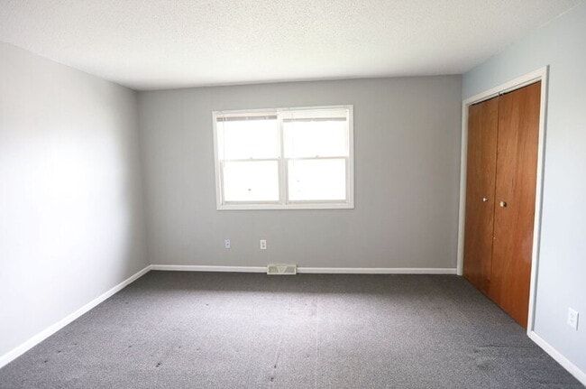 Photo - 4156 Norman Dr SE
