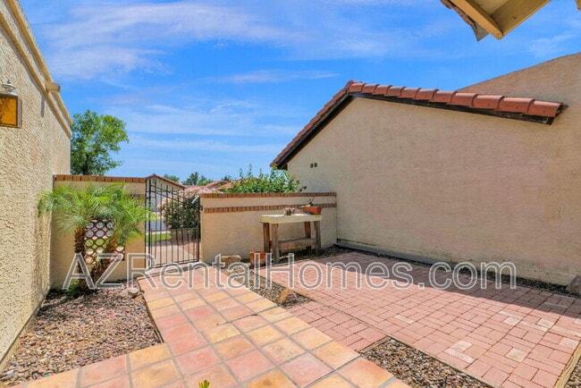 Photo - 2210 E Forge Ave