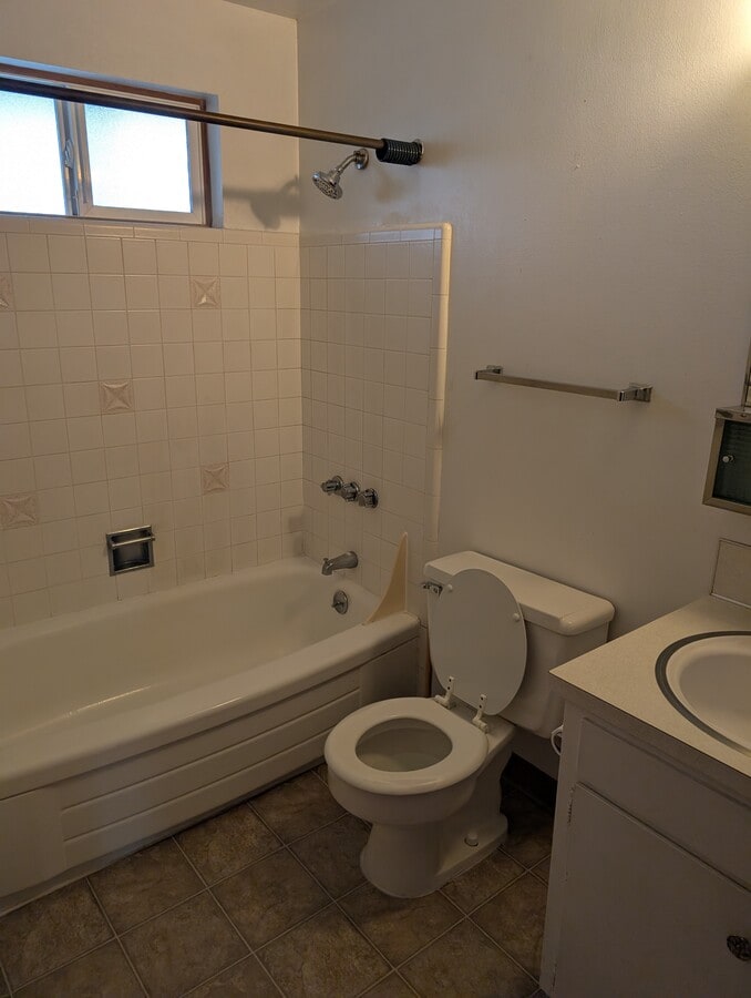 Photo - 1118 Waller St SE