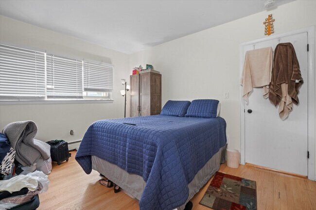 Photo - 8050 Niles Ave