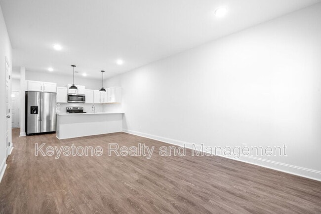 Photo - 760 Tracy Ln