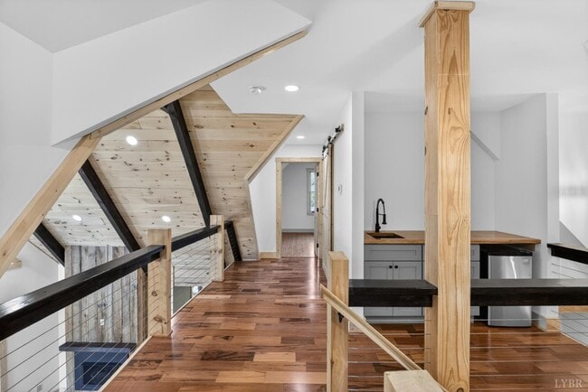 Photo - 308 Acres Ct