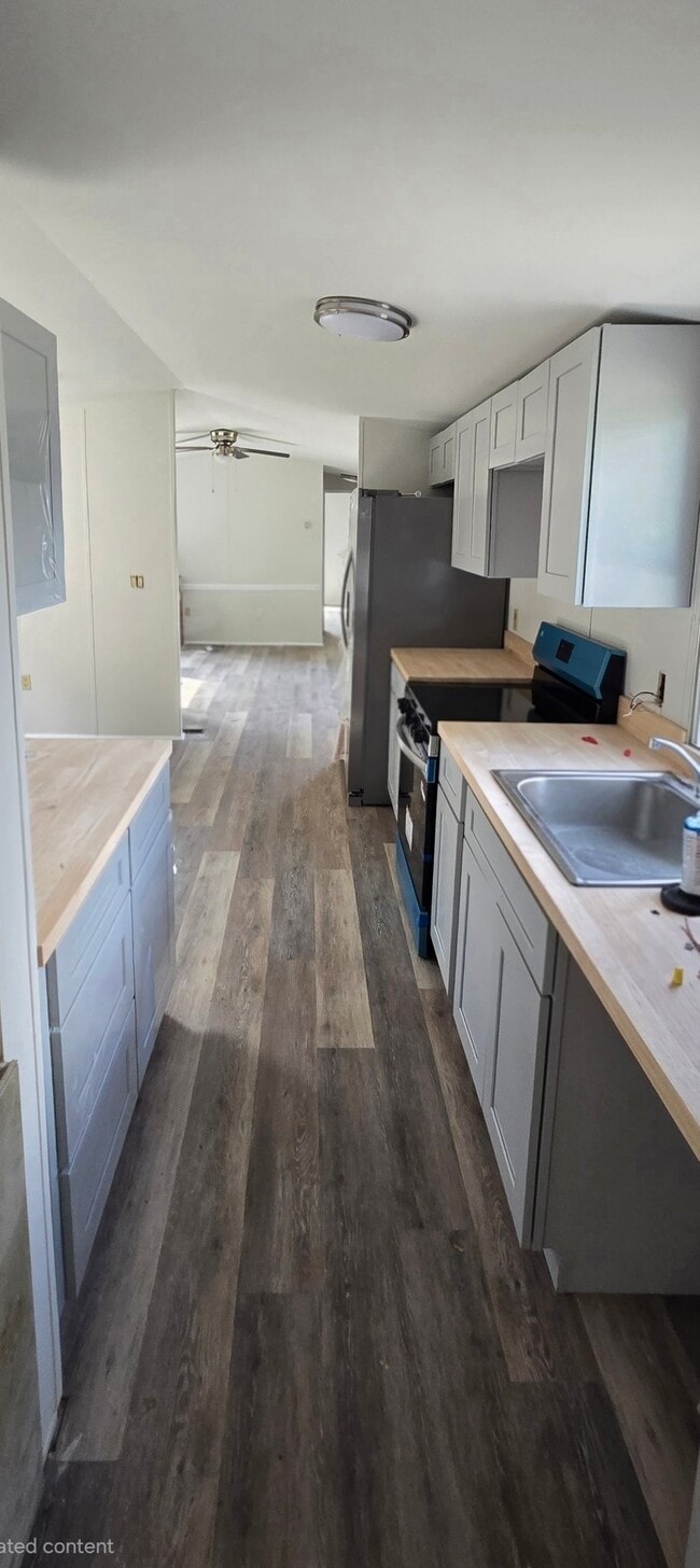 Photo - 968 Cy Cir