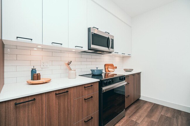 45815-45815 Princess Ave