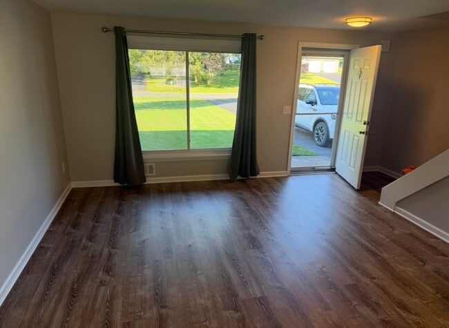 Photo - 40 Wheatfield Cir