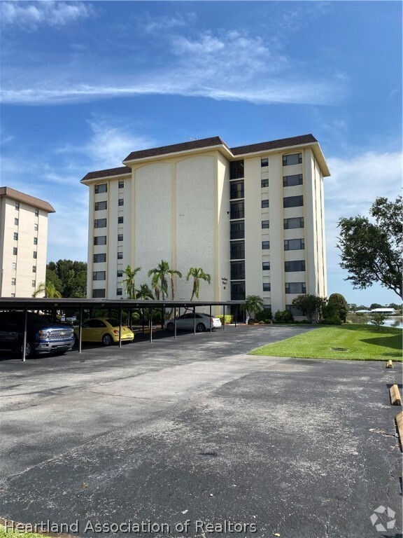 Building Photo - 117 Country Club Dr Unit 601 Rental