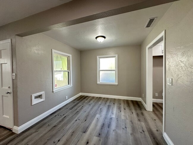 Photo - Remodeled Gem in Desirable Neighborhood