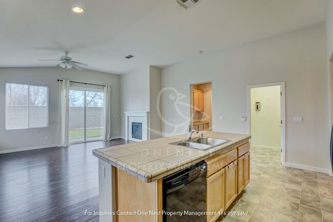 Photo - 3 bdrm 2 bthm single level home in Edgewater community