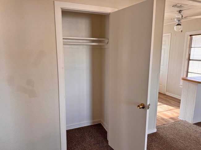 Photo - 2907 Moffett Ave