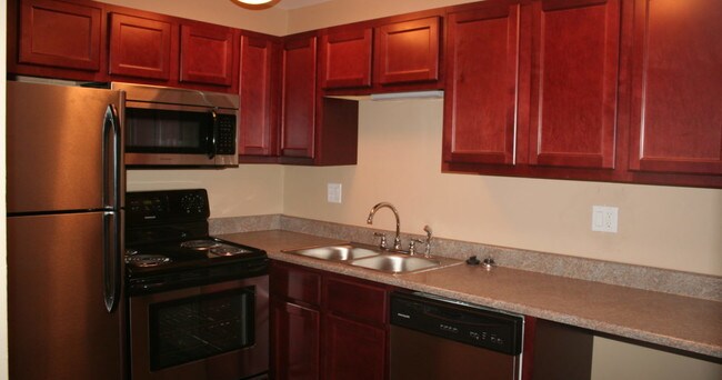 Photo - Capitol Manor