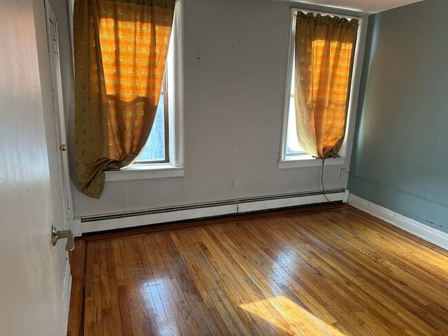 Building Photo - 144 Old Bergen Rd Unit B5