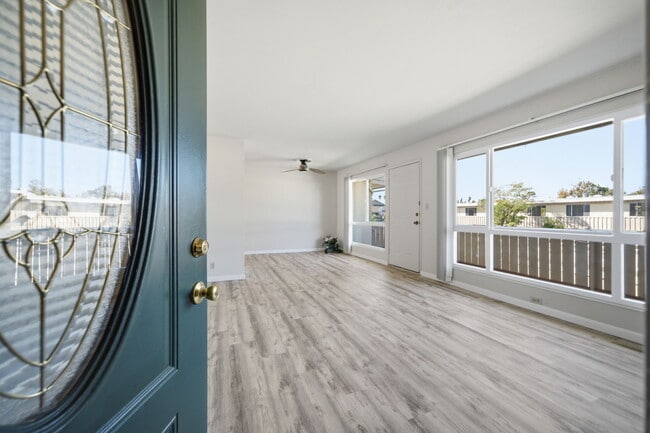 Photo - 401 Whitehall Rd Unidad 409D