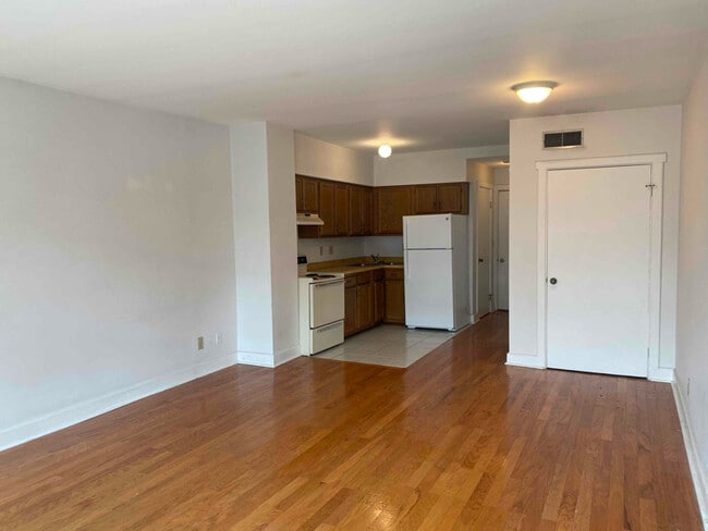 Photo - 600 Pleasant Ridge Ave Unit 2