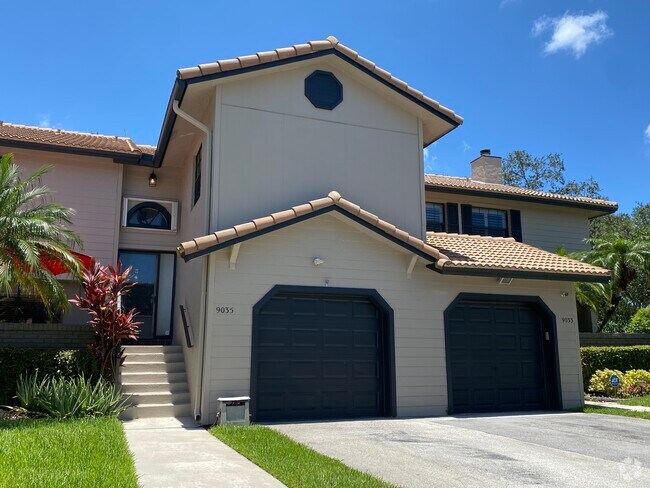 Building Photo - 9035 Vineyard Lake Dr Rental