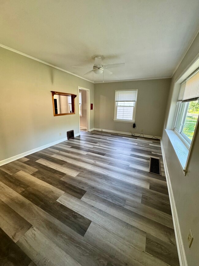 Photo - 1229 Warren St