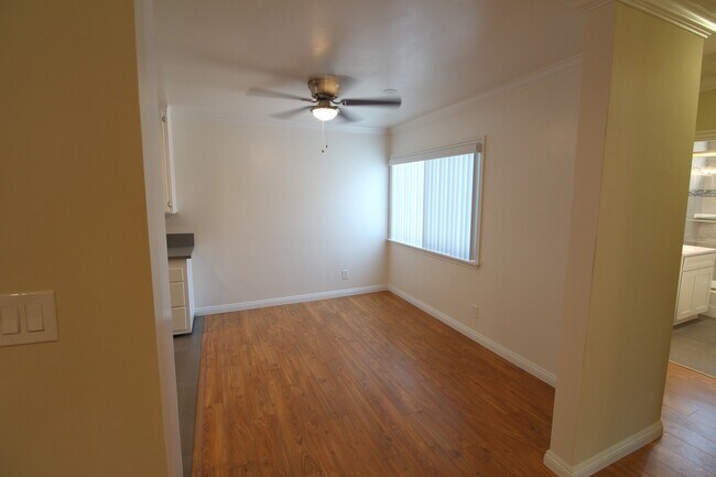 Photo - Edgewood Village