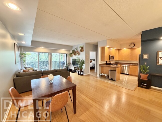 Photo - 4625 W Lawrence Ave Unit 401