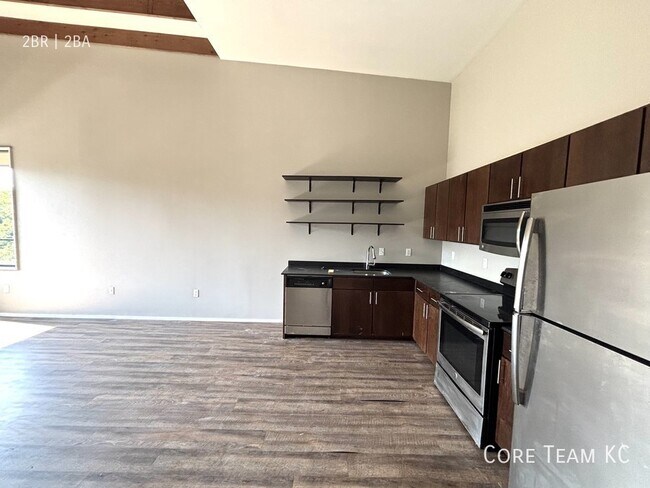 3632 Gillham Rd Unidad N303