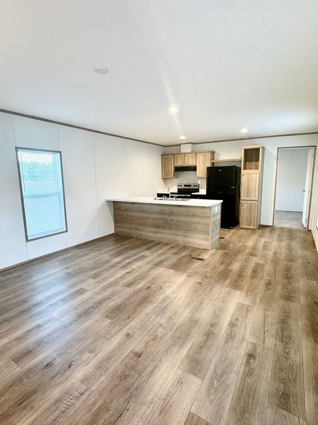 Photo - Move in Ready! 3 bedrooms/ 2 Baths! Beautiful space!