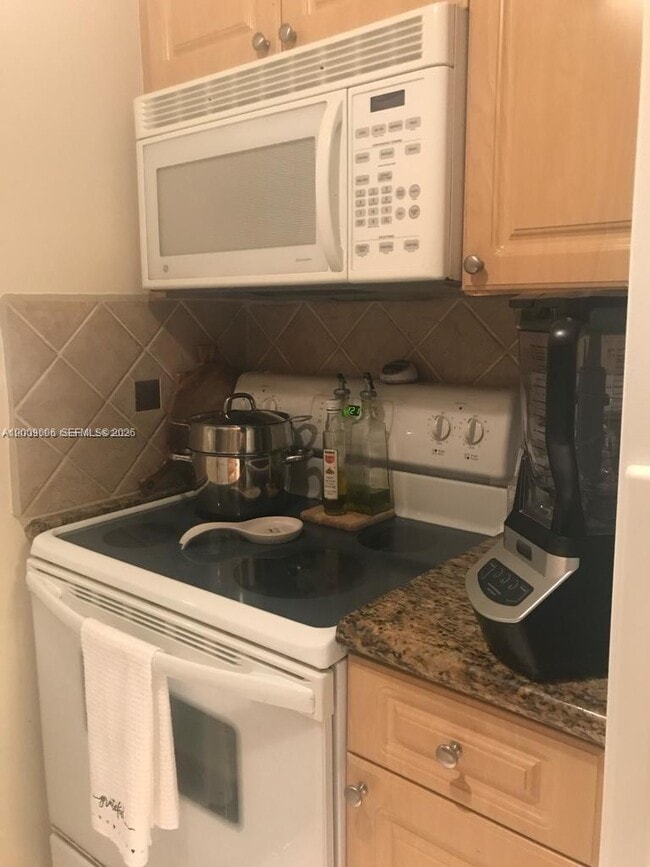 Photo - 4163 SW 67th Ave Unidad 116C