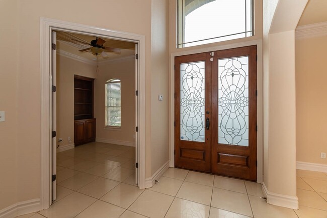 Photo - 7 Stonebrook Ct