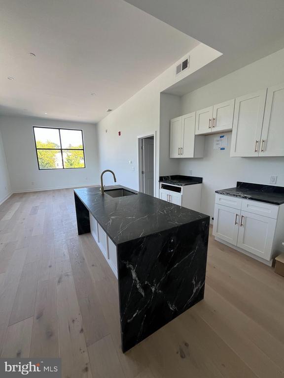 Photo - 36 N Narberth Ave Unidad 2-D