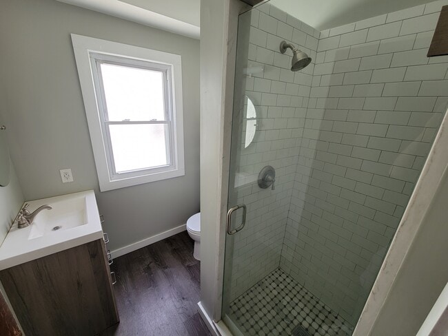 Baño - 18254 Sloane Ave