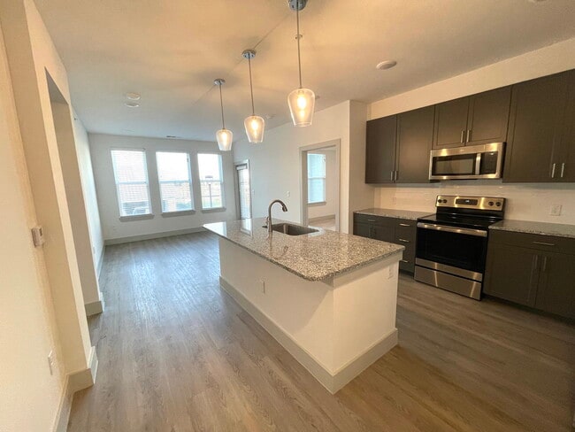 Building Photo - 4320 S Legacy Dr Unit 01103