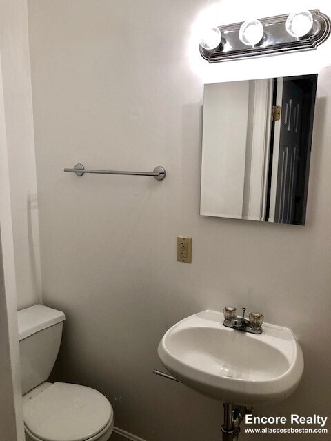 Photo - 1061 Beacon St Unit 11